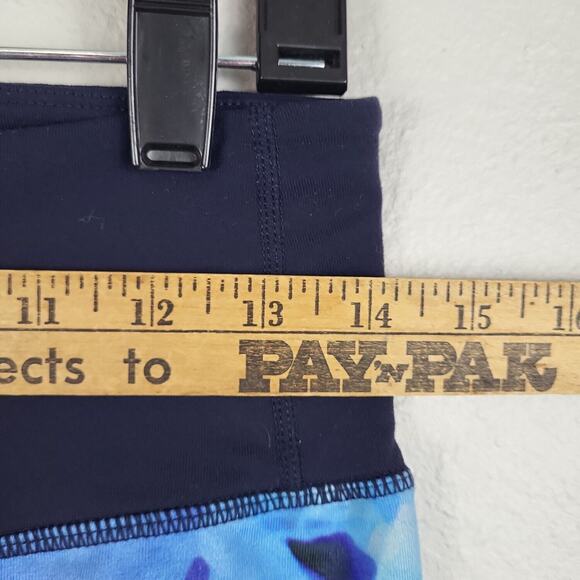 Athleta Womens Blue Floral Side Panels Inside Pocket Compression Leggings Size M - Picture 7 of 9